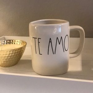 Rae Dunn ‘Te Amo’ Spanish Mug